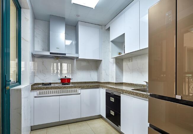 開放式廚房裝修技巧，看看你家合適嗎？