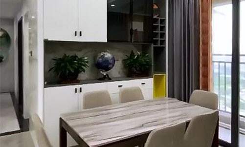 現(xiàn)代簡約客餐廳，光線與收納的完美融合